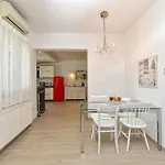 Sandra 2389 Апартаменты