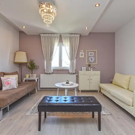 Sandra 2389 Appartement *