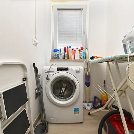 Apartament Sandra 2389 *